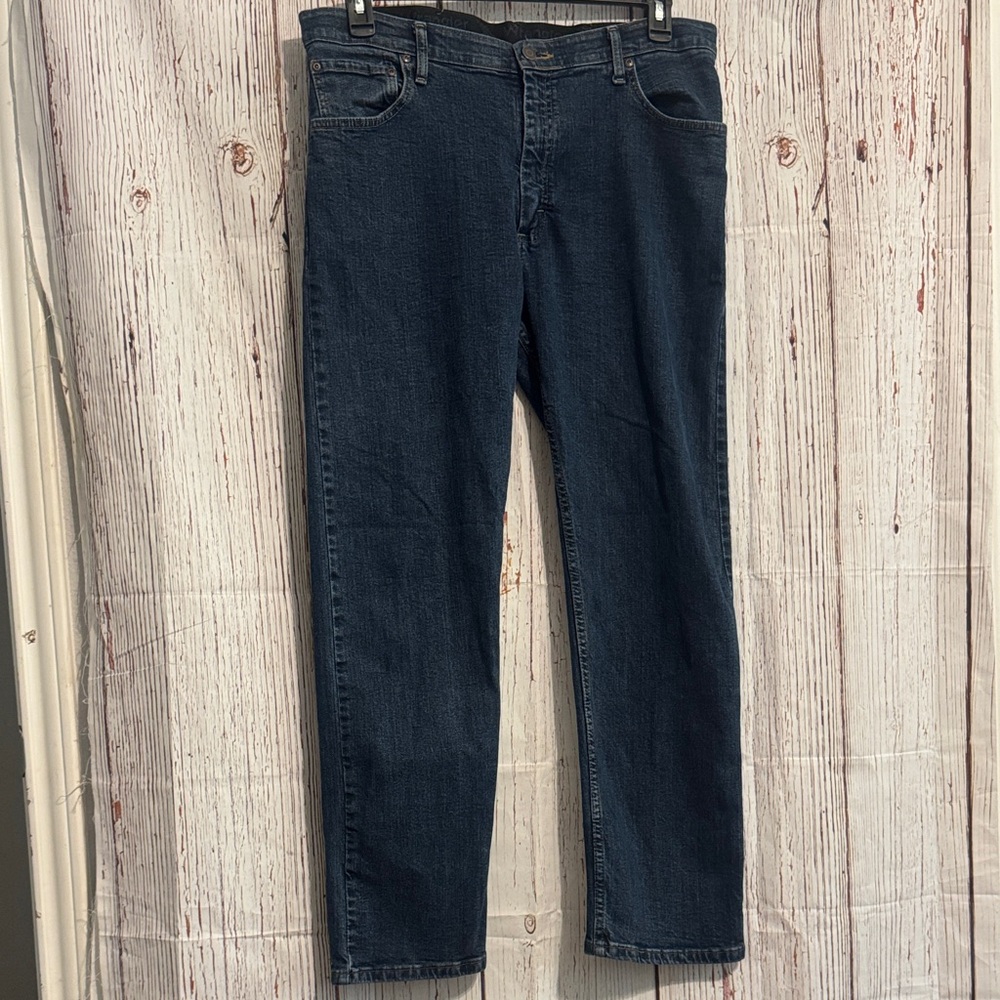 Wrangler Men's Dark Blue regular fit